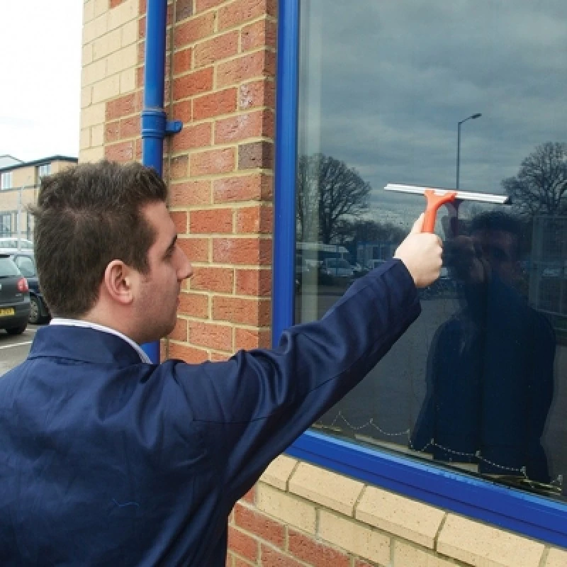 Silverline Tools Silverline Window Glass Washing Cleaning Squeegee 300mm 472429 6 Silverline Tools Silverline Window Glass Washing Cleaning Squeegee 300mm 472429 - Image 4