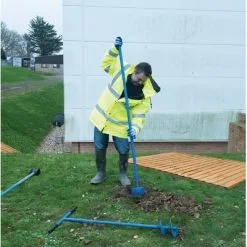 Silverline Tools Silverline Fence Post Rabbiting Long Handle Hole Pointed Spade 633612 -CLEANING PRODUCTS Shop 11163 800x800 1