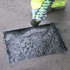 Everbuild Quick Mac Instant Tarmac Cold Joint Sealer Tack Coat Spray Box Of 12 14 Everbuild Quick Mac Instant Tarmac Cold Joint Sealer Tack Coat Spray Box Of 12 -CLEANING PRODUCTS Shop everbuild quick mac cold joint sealer qmaccold pot hole repair 800x800 1