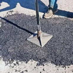 Everbuild Quick Mac Instant Tarmacadam Tarmac Repair 25kg QMAC25 -CLEANING PRODUCTS Shop everbuild quick mac instant tarmac qmac25 tamping 800x800 1