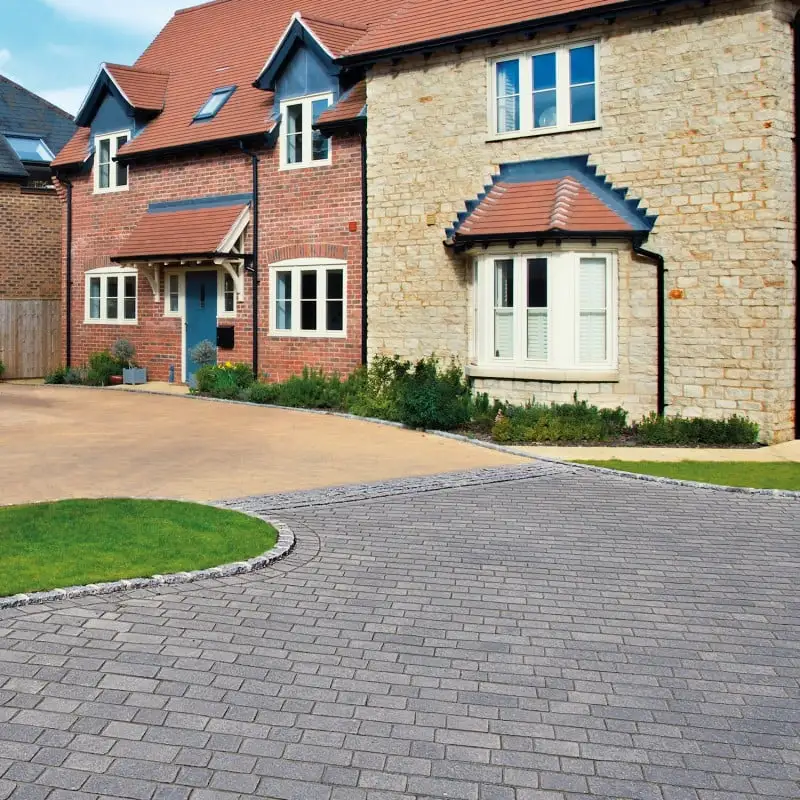 Resiblock Trade All Purpose Paving And Block Paving Sealer 5 Litre 6 Resiblock Trade All Purpose Paving And Block Paving Sealer 5 Litre - Image 4