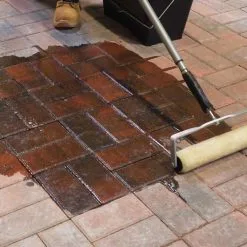 Resiblock Superior Matt Block Paving Sealer 5 Litre RBORIGNAT5 19 Resiblock Superior Matt Block Paving Sealer 5 Litre RBORIGNAT5 -CLEANING PRODUCTS Shop everbuild resiblock superior gloss or matt block paving sealer application 800x800 1