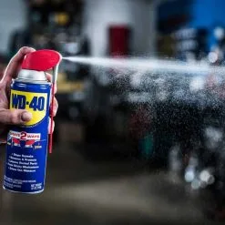 WD40 Multi-Use Maintenance Aerosol Smart Straw WD-40 450ml Box Of 12 35 WD40 Multi-Use Maintenance Aerosol Smart Straw WD-40 450ml Box Of 12 -CLEANING PRODUCTS Shop wd40 in use new spray 800x800 1